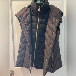 Michael Kors Hooded Ultra Light weight Puffer vest